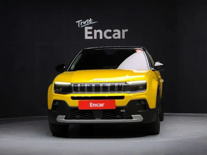 2024 Jeep Avenger с пробегом 9 803 км