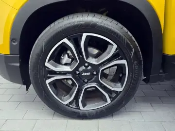2024 Jeep Avenger с пробегом 9 803 км