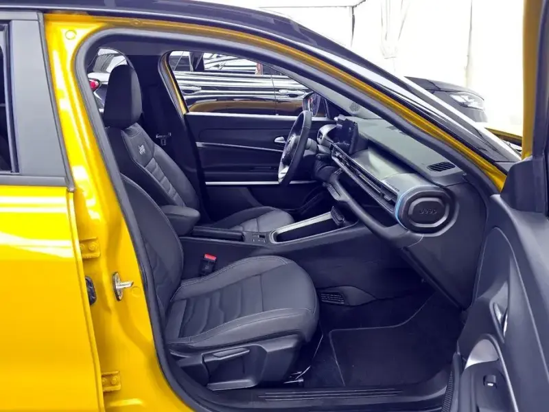 2024 Jeep Avenger с пробегом 9 803 км