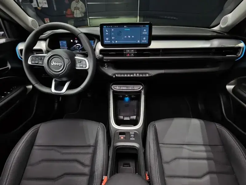 2024 Jeep Avenger с пробегом 15 100 км