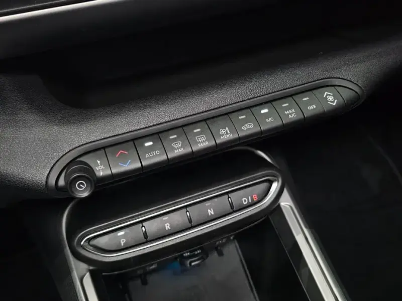 2024 Jeep Avenger с пробегом 15 100 км