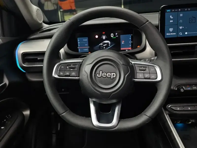 2024 Jeep Avenger с пробегом 15 100 км