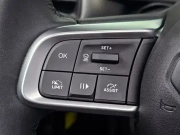 2024 Jeep Avenger с пробегом 4 533 км