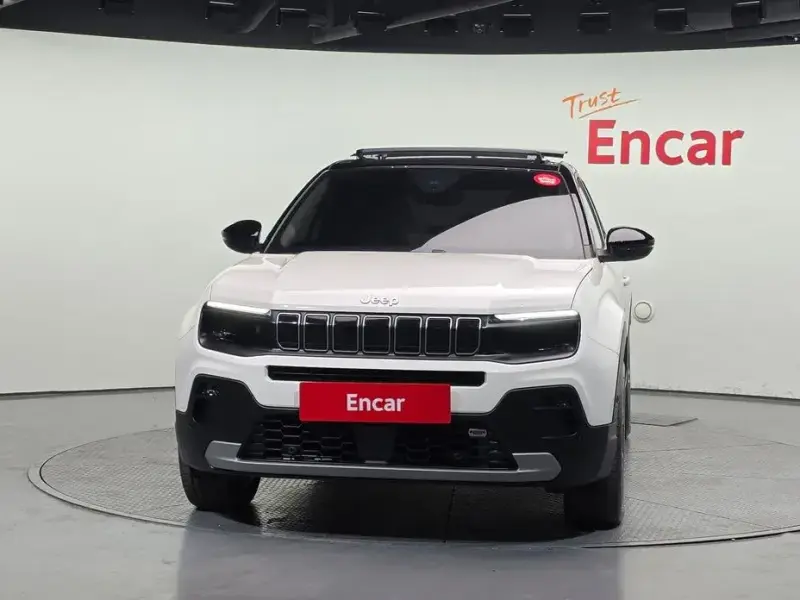 2024 Jeep Avenger с пробегом 9 498 км