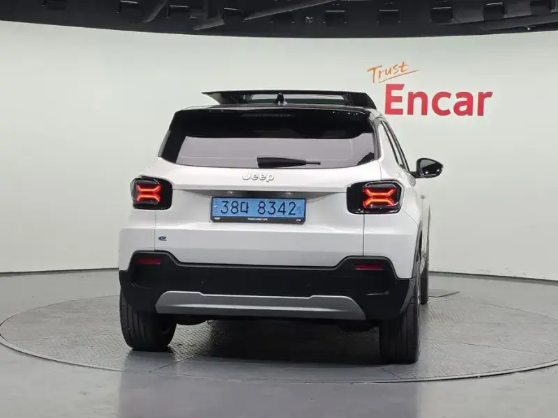 2024 Jeep Avenger с пробегом 9 498 км