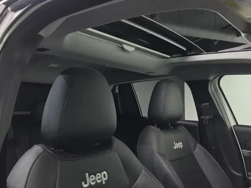 2024 Jeep Avenger с пробегом 9 498 км
