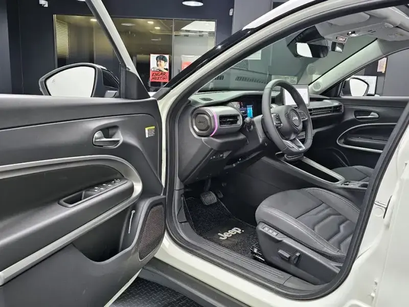 2024 Jeep Avenger с пробегом 4 645 км
