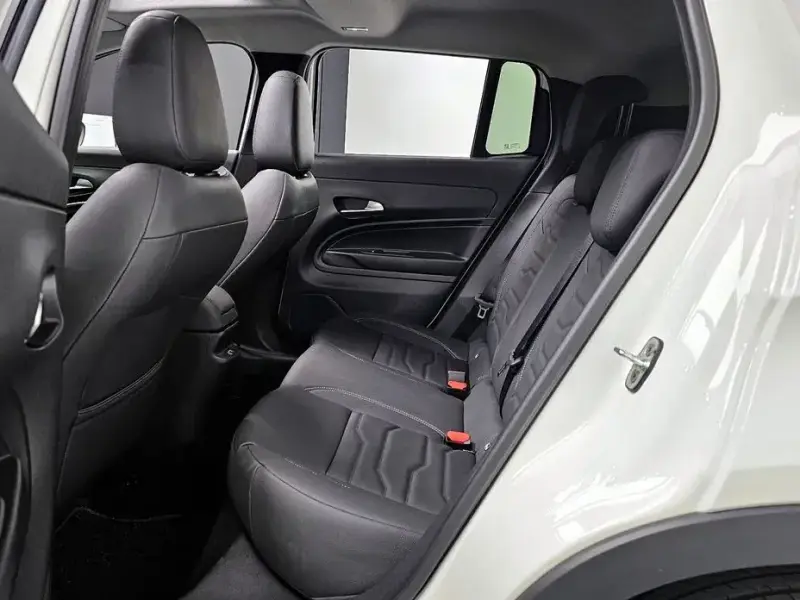 2024 Jeep Avenger с пробегом 4 645 км