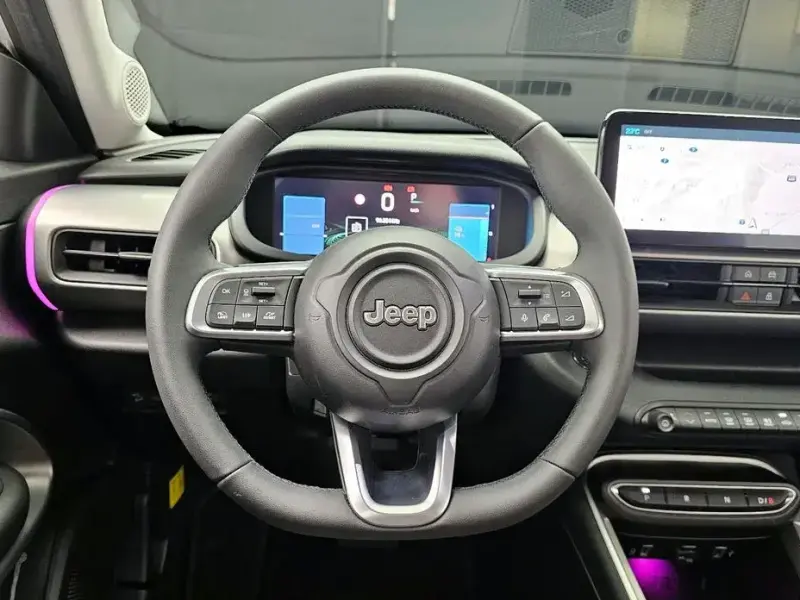 2024 Jeep Avenger с пробегом 4 645 км