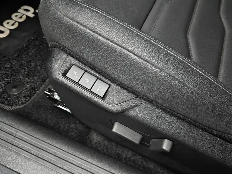 2024 Jeep Avenger с пробегом 4 645 км