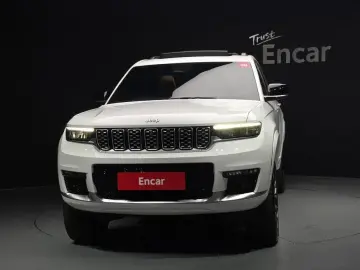2023 Jeep Grand Cherokee с пробегом 16 303 км