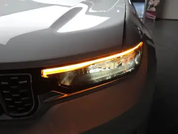 2023 Jeep Grand Cherokee с пробегом 16 303 км