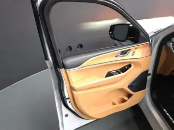2023 Jeep Grand Cherokee с пробегом 16 303 км