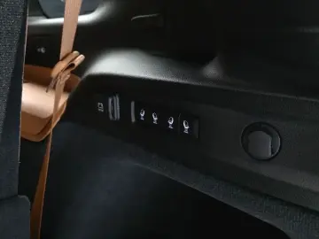2023 Jeep Grand Cherokee с пробегом 16 303 км