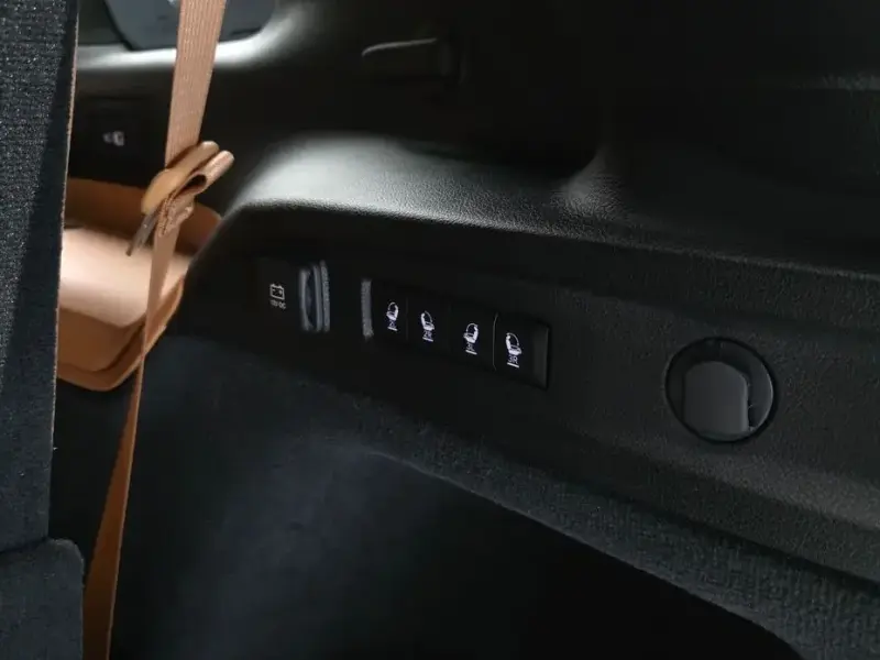 2023 Jeep Grand Cherokee с пробегом 16 303 км