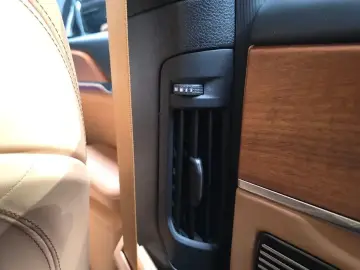 2023 Jeep Grand Cherokee с пробегом 16 303 км