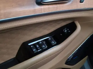 2023 Jeep Grand Cherokee с пробегом 16 303 км
