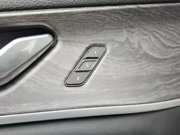 2023 Jeep Grand Cherokee с пробегом 14 119 км