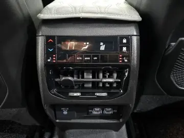 2021 Jeep Grand Cherokee с пробегом 34 844 км
