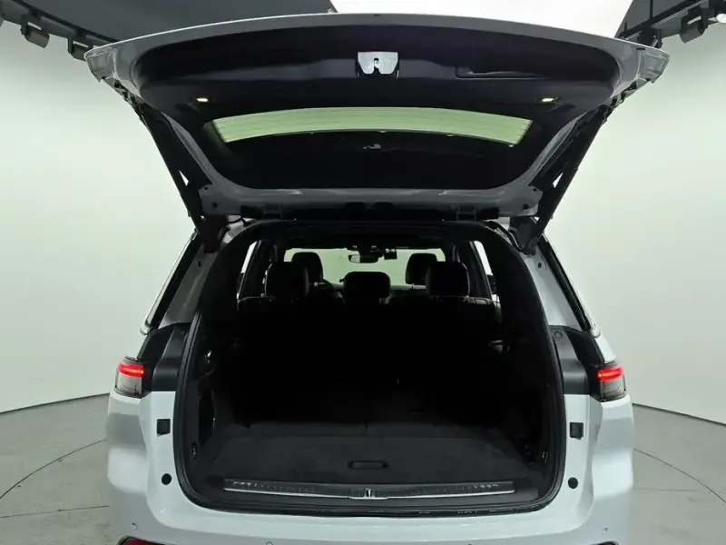2021 Jeep Grand Cherokee с пробегом 34 844 км