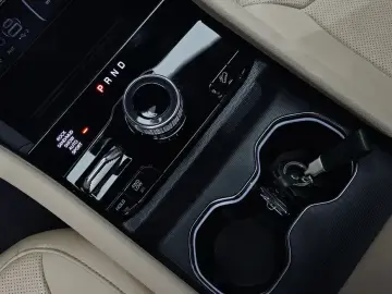 2023 Jeep Grand Cherokee с пробегом 15 707 км