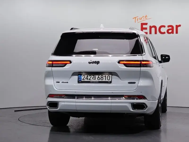 2021 Jeep Grand Cherokee с пробегом 67 630 км