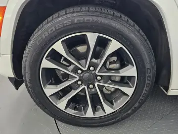 2021 Jeep Grand Cherokee с пробегом 67 630 км
