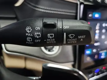 2023 Jeep Grand Cherokee с пробегом 15 707 км