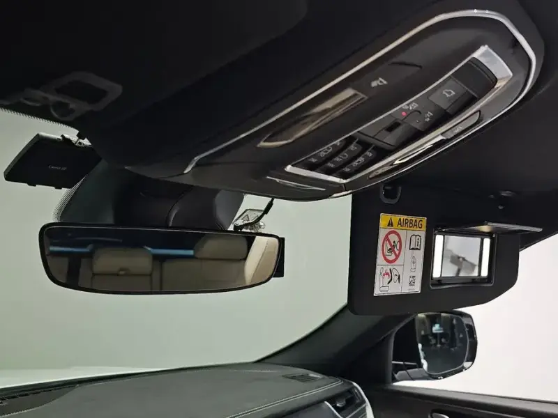 2023 Jeep Grand Cherokee с пробегом 15 707 км