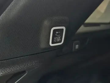 2023 Jeep Grand Cherokee с пробегом 15 707 км