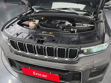 2023 Jeep Grand Cherokee с пробегом 47 090 км