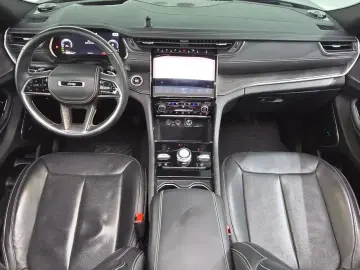 2021 Jeep Grand Cherokee с пробегом 67 387 км