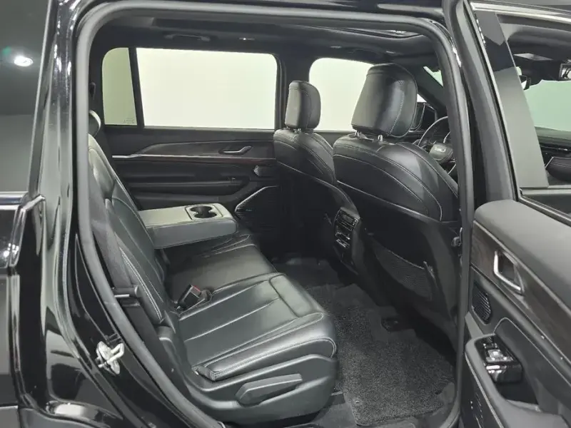 2021 Jeep Grand Cherokee с пробегом 67 387 км