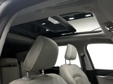 2022 Jeep Cherokee с пробегом 34 696 км