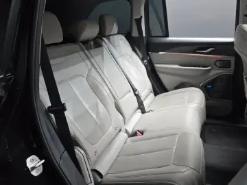 2023 Jeep Cherokee с пробегом 96 626 км