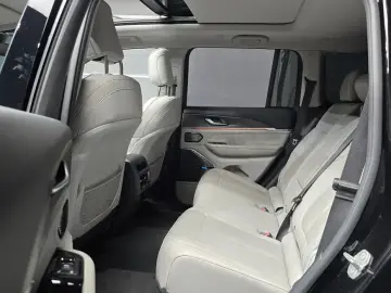2023 Jeep Cherokee с пробегом 96 626 км