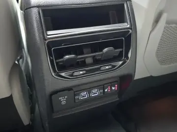 2023 Jeep Cherokee с пробегом 96 626 км
