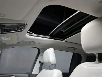 2023 Jeep Cherokee с пробегом 96 626 км