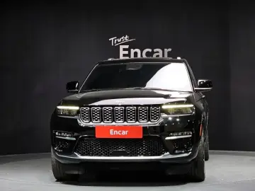 2023 Jeep Grand Cherokee с пробегом 31 933 км