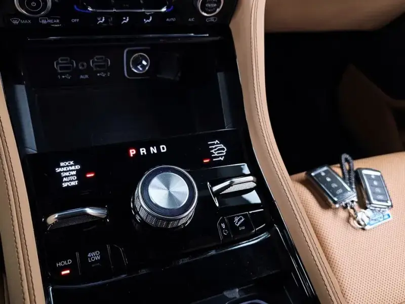 2023 Jeep Grand Cherokee с пробегом 31 933 км