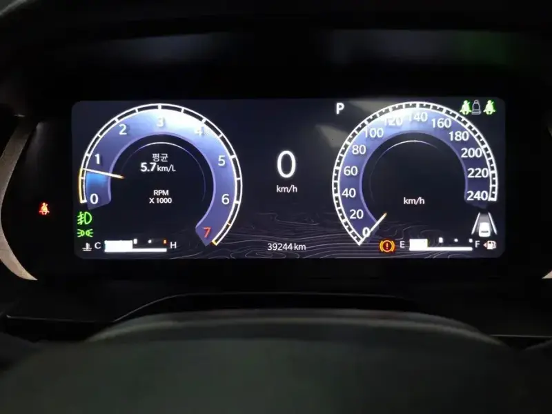 2023 Jeep Grand Cherokee с пробегом 39 244 км