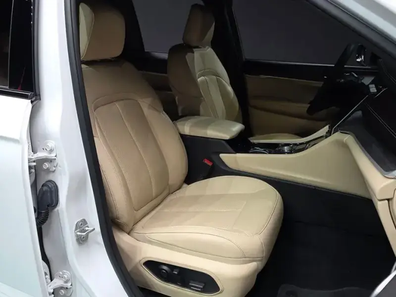 2023 Jeep Grand Cherokee с пробегом 39 244 км