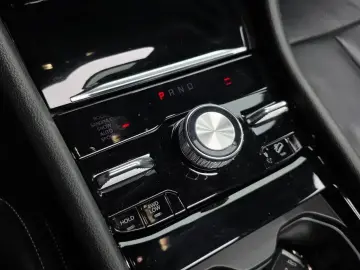 2022 Jeep Grand Cherokee с пробегом 12 024 км