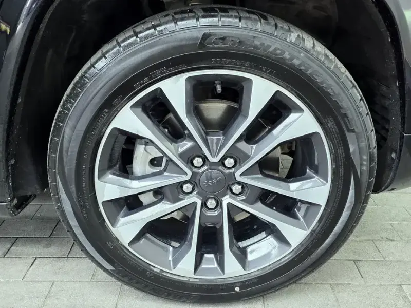 2021 Jeep Grand Cherokee с пробегом 129 717 км
