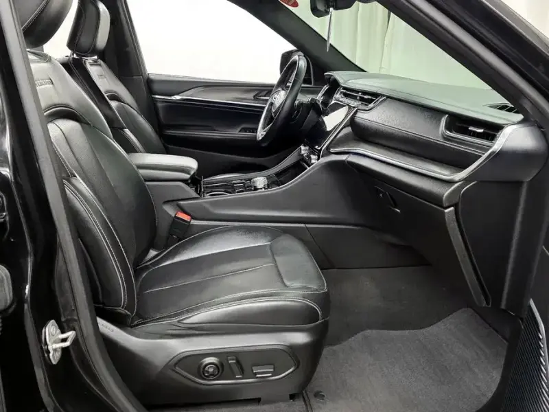 2021 Jeep Grand Cherokee с пробегом 129 717 км