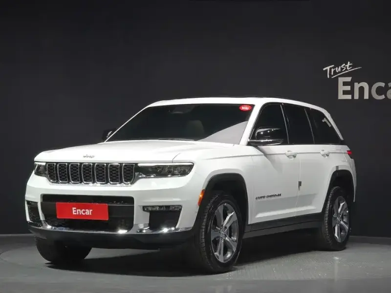 2023 Jeep Grand Cherokee с пробегом 17 148 км