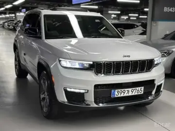 2023 Jeep Grand Cherokee с пробегом 41 758 км