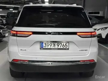 2023 Jeep Grand Cherokee с пробегом 41 758 км