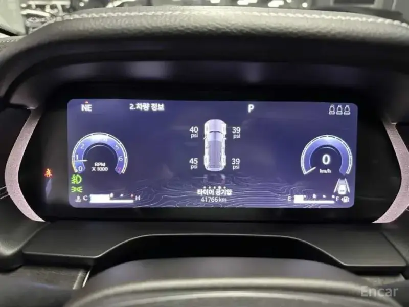 2023 Jeep Grand Cherokee с пробегом 41 758 км