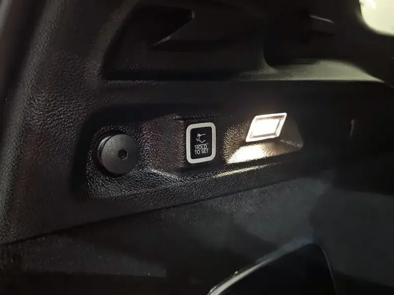2022 Jeep Cherokee с пробегом 88 484 км
